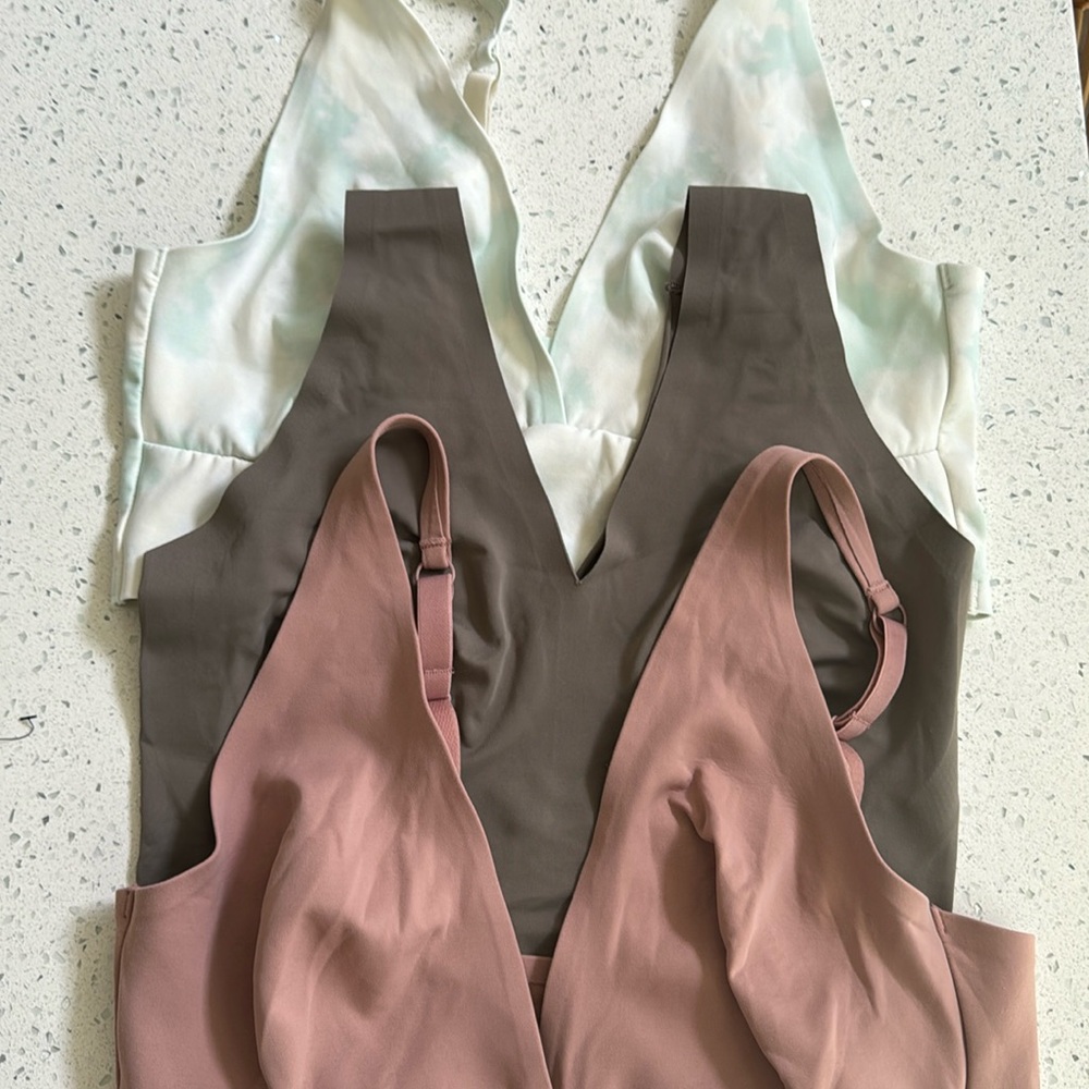 Target seamless wireless bra lot Auden Large